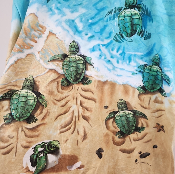 Liquid Blue sea turtle shirt - Picture 4 of 10